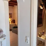 Sophisticated House Tatil Evi