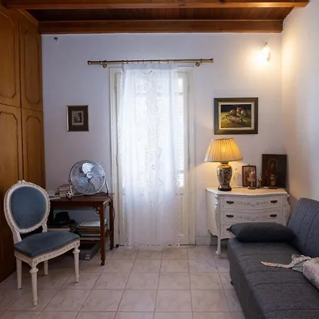 Sophisticated House Nyaraló *