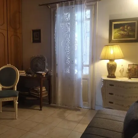 Sophisticated House Nyaraló